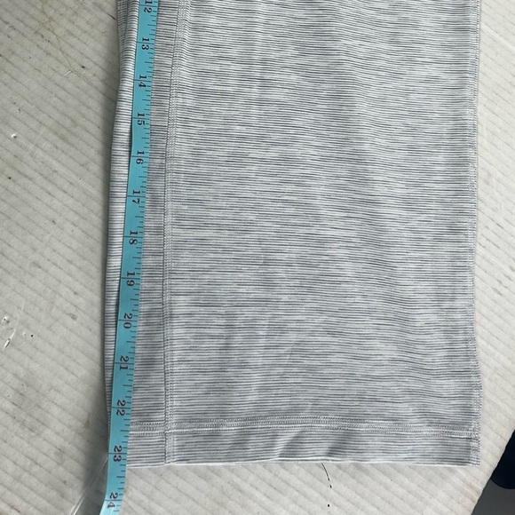Lululemon Athletica Light Gray white High Rise Wide-Leg Yoga Workout Pants SZ 8 - Picture 11 of 12